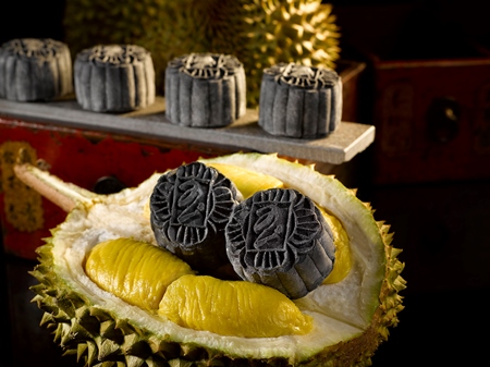 100% PURE Premium POSH Penang Black Gold Durian Snow-skin Mooncake (with an extra bitter-sweet, pungent and fibrous bite). Box of 2 (UP S$70nett)