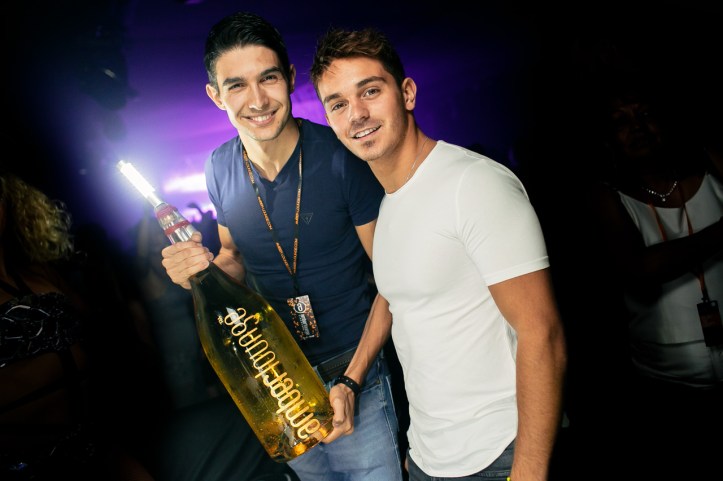 Amber Lounge Singapore - Party atmosphere (1)