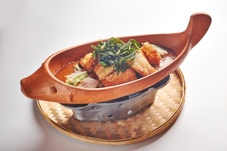 Baan Ying_One Meal Around Thailand_Gaeng Som Pae Sah (Fried Sea Bass in Tamarind Soup)