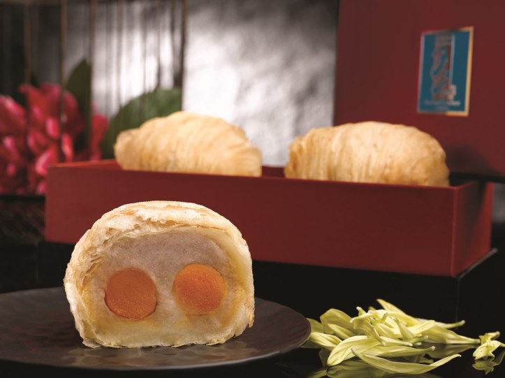 PEONY JADE's Signature ‘ORIGINAL Ex-Crown Prince’ Flaky Teochew ‘Orh Ni’ Mooncake with Double Egg Yolks $45 for 2pcs, $76 for 4pcs