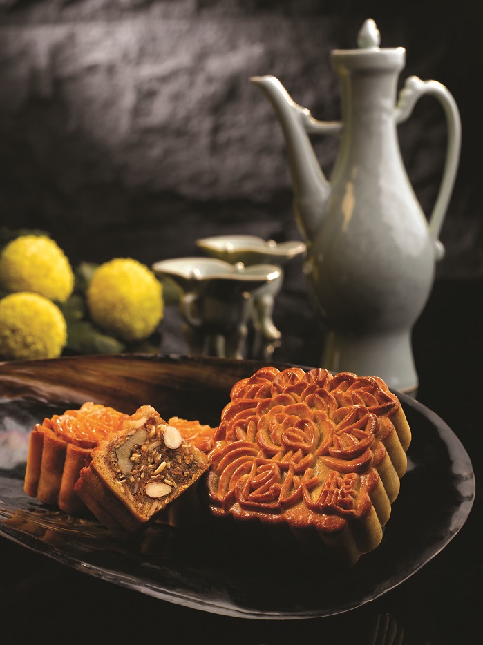 PEONY JADE's Signature Reduced Sugar Premium Mixed Nuts and Chicken Floss with Tangerine Peels $48nett for 2, $78nett for 4.jpg