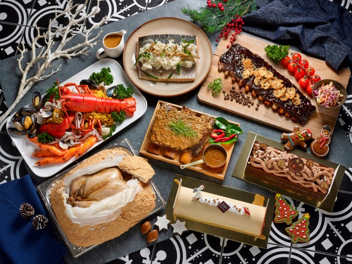 Hotel Indigo Singapore Katong - Festive 2019 - Group shot - Baba Chews