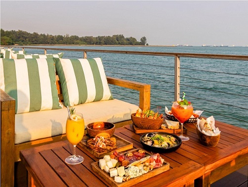 MAKERS MUSIC MUNCHIES